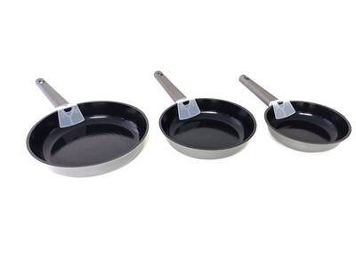 15016 - 3 Parça, İndüksiyonlu Ocak Uyumlu, Döküm, Seramik, ( 20 - 24 - 28 Cm ) Tava Seti Siyah