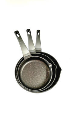 WAVE - 3738 - 3 Parça Biogranit, Döküm, Grill Özellikli, Ergonomik Saplı, Tava Seti Siyah